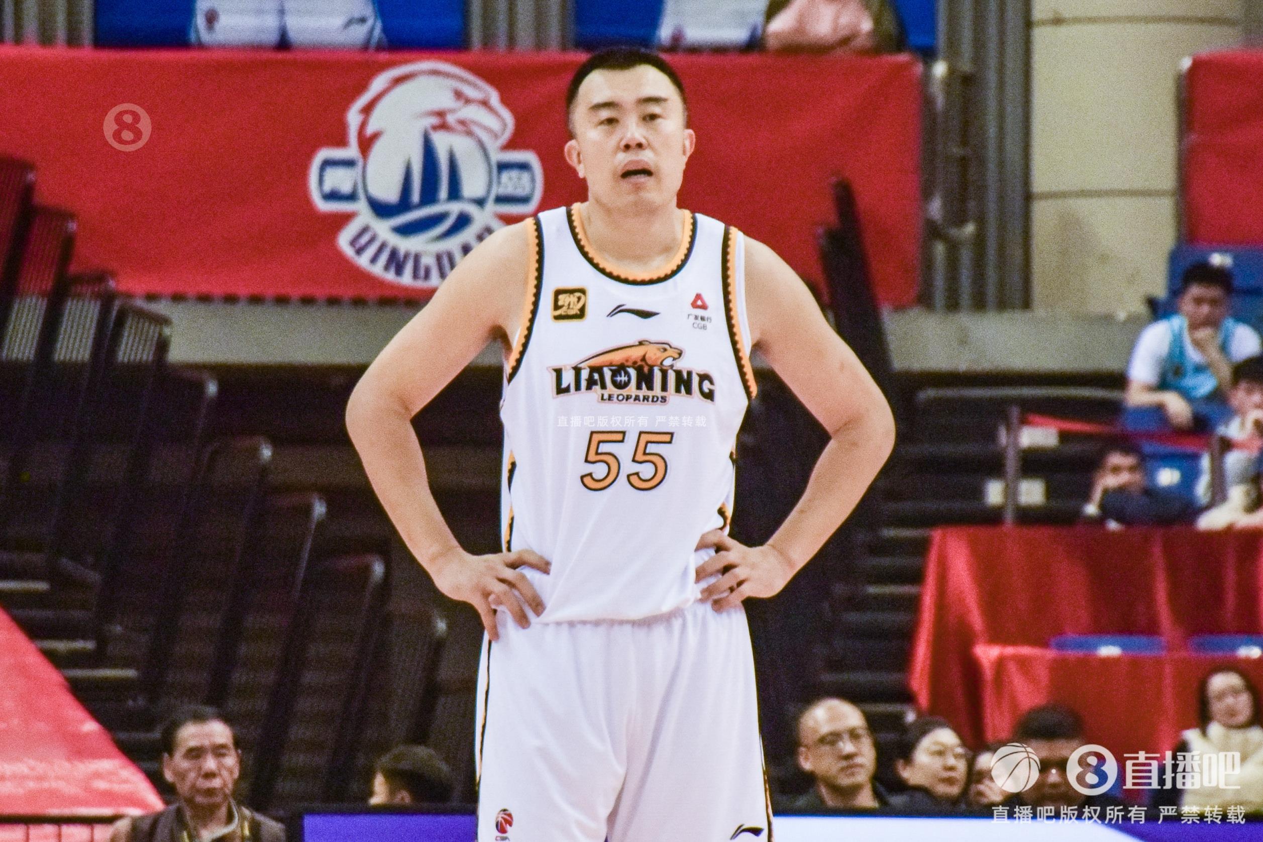老將盡力了！韓德君7中4拿到14分12籃板3助攻